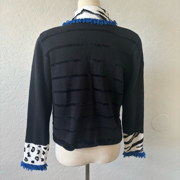 Vintage Jack B Quick Black Blue Animal Print Cardigan Pocket Sweater Size Small - Picture 7 of 8